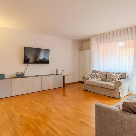 Centro Piave By Interhome * Trento