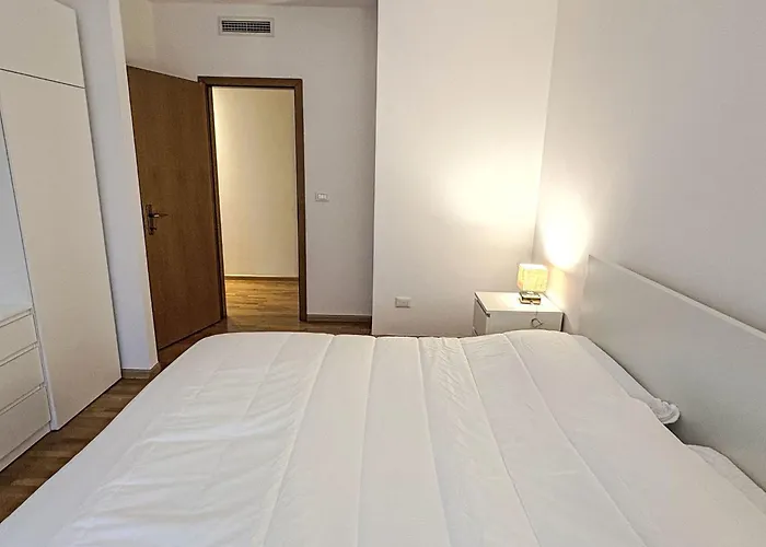 Centro Piave By Interhome * טרנטו